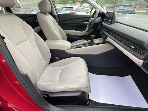 Certified 2024 Honda Accord EX image 13