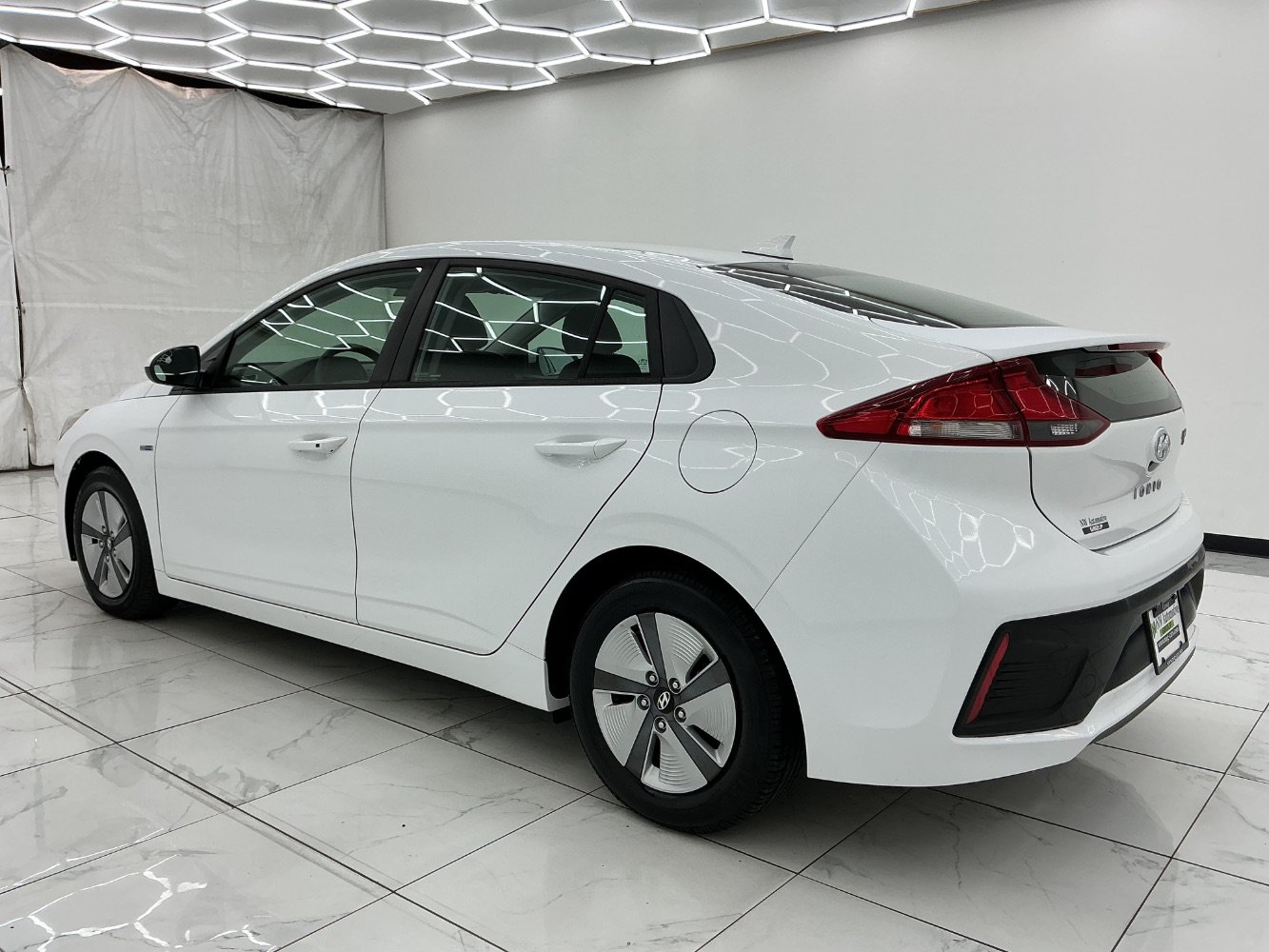 Used 2018 Hyundai Ioniq Blue FWD image 12