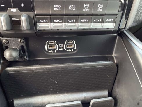 Certified 2022 RAM 2500 Big Horn w/ Level A Equipment Group image 17