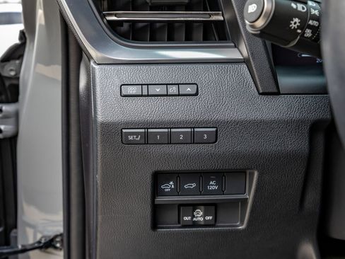 Used 2024 Lexus GX 550 w/ Accessory Package (2T) AWD/4WD image 22