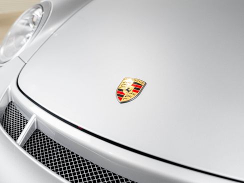 Used 2010 Porsche 911 GT3 RWD image 13