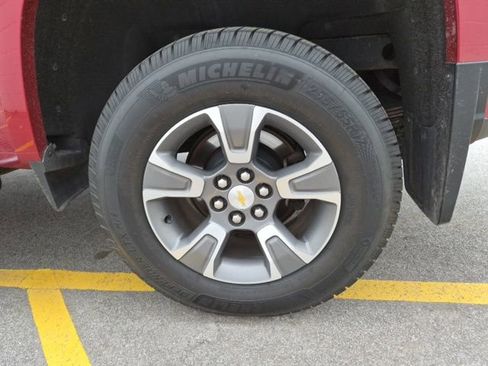 Used 2015 Chevrolet Colorado Z71 image 9