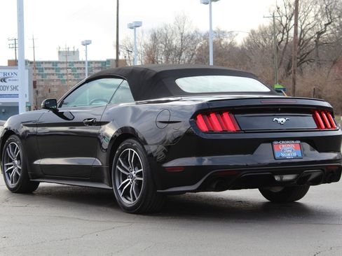 Used 2017 Ford Mustang Premium image 5