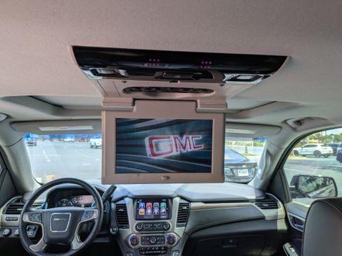 Used 2019 GMC Yukon Denali w/ Denali Ultimate Package AWD/4WD image 14
