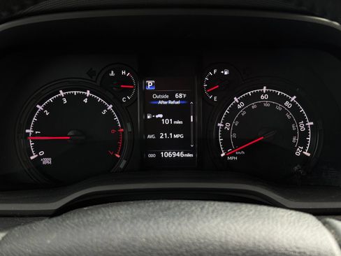 Used 2020 Toyota 4Runner SR5 Premium AWD/4WD image 11