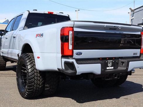Used 2026 Ford F350 Platinum AWD/4WD image 3