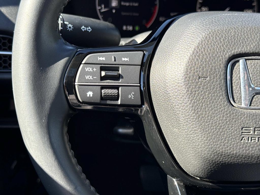 Used 2025 Honda HR-V EX-L image 10