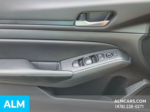 Used 2025 Nissan Altima 2.5 SV image 28