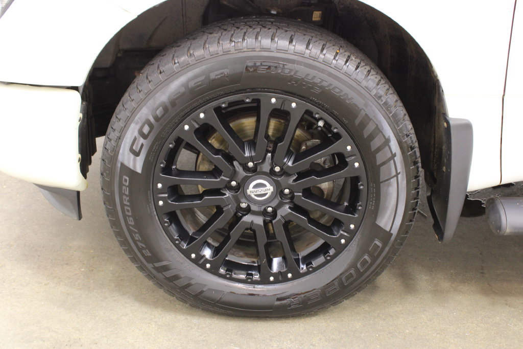 Used 2019 Nissan Titan SV w/ SV Convenience Package AWD/4WD image 29