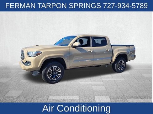 Used 2020 Toyota Tacoma TRD Sport image 4
