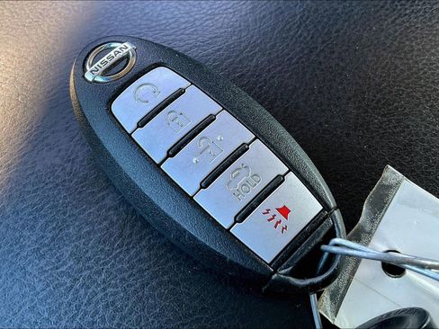 Used 2015 Nissan Altima 2.5 SL w/ Moonroof Package image 10