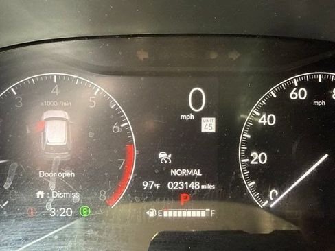 Used 2025 Honda CR-V LX image 11