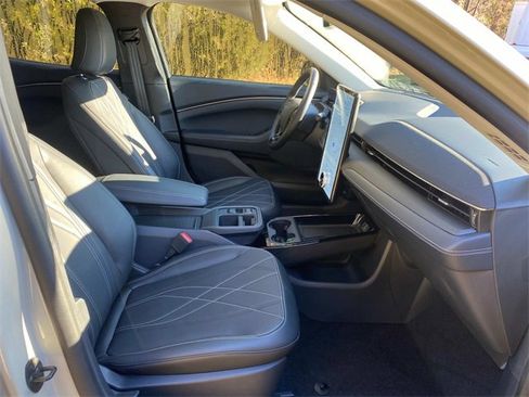 Used 2025 Ford Mustang Mach-E Select w/ Comfort Package Lite image 35