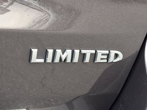 Used 2019 Jeep Grand Cherokee Limited image 30