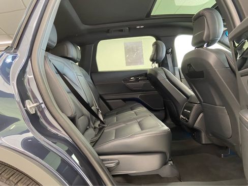 Used 2024 Lincoln Nautilus Premier w/ Equipment Group 102A image 17