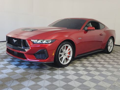 Used 2024 Ford Mustang GT Premium image 3