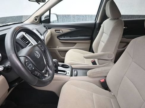 Used 2016 Honda Pilot EX image 17