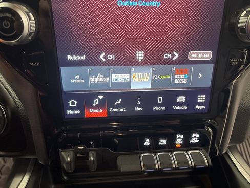 Used 2023 RAM 1500 Big Horn image 25