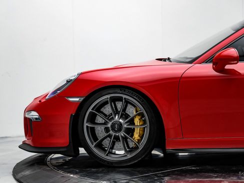 Used 2015 Porsche 911 GT3 image 7