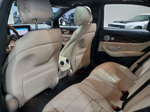 Used 2020 Mercedes-Benz E 350 Sedan image 26