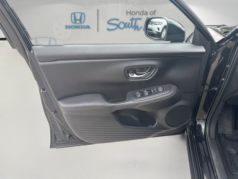 Certified 2026 Honda HR-V Sport image 19