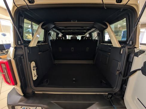 New 2026 Ford Bronco Outer Banks image 8