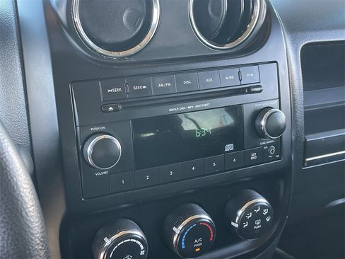 Used 2015 Jeep Patriot Sport image 26