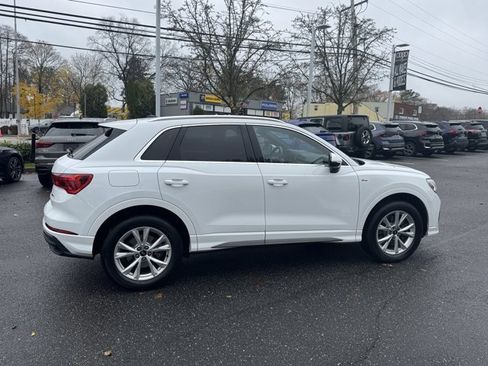 Certified 2025 Audi Q3 2.0T Premium w/ Convenience Package image 4