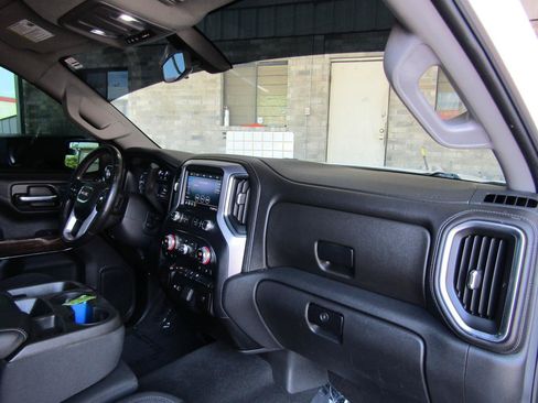 Used 2020 GMC Sierra 1500 SLE w/ SLE Value Package RWD image 10