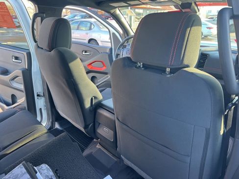 Certified 2024 Nissan Frontier PRO-4X w/ Technology Package image 14