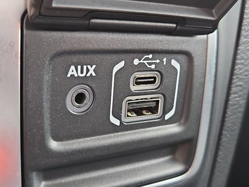 Used 2023 Jeep Gladiator Mojave w/ LED Lighting Group AWD/4WD image 23