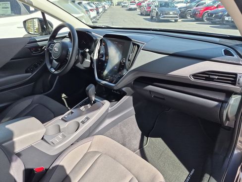 Used 2025 Subaru Crosstrek 2.5i Premium AWD/4WD image 32
