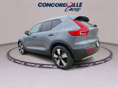 Used 2019 Volvo XC40 T5 Momentum AWD/4WD image 4