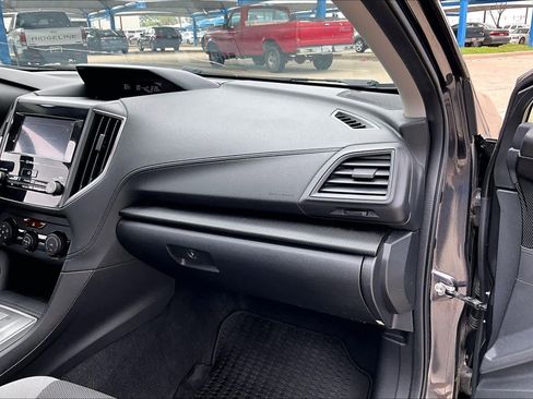 Used 2018 Subaru Crosstrek 2.0i image 18