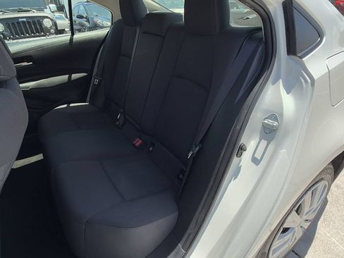 Used 2020 Toyota Corolla LE FWD image 25