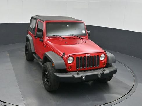 Used 2011 Jeep Wrangler Sport w/ Connectivity Group AWD/4WD image 36