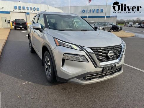 Used 2023 Nissan Rogue SV w/ SV Premium B Package AWD/4WD image 1
