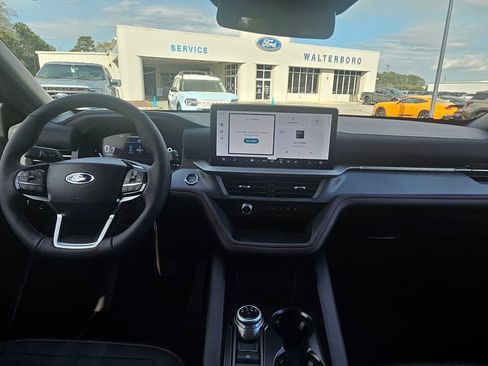 New 2026 Ford Explorer ST-Line w/ ST-Line Street Pack image 6