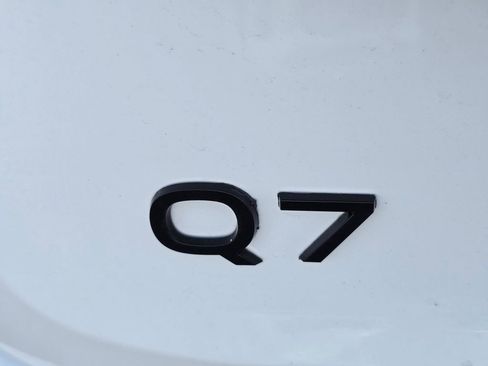 Used 2025 Audi Q7 3.0T Premium Plus image 21