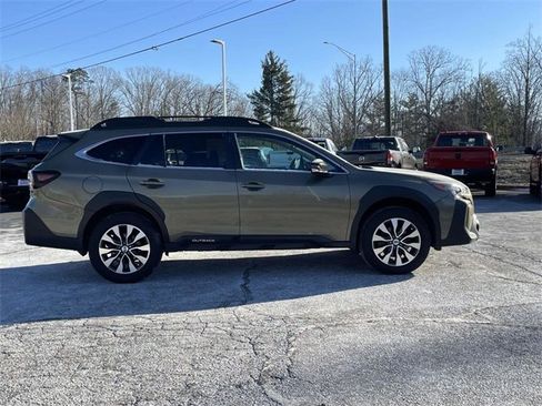 Used 2023 Subaru Outback Limited image 7