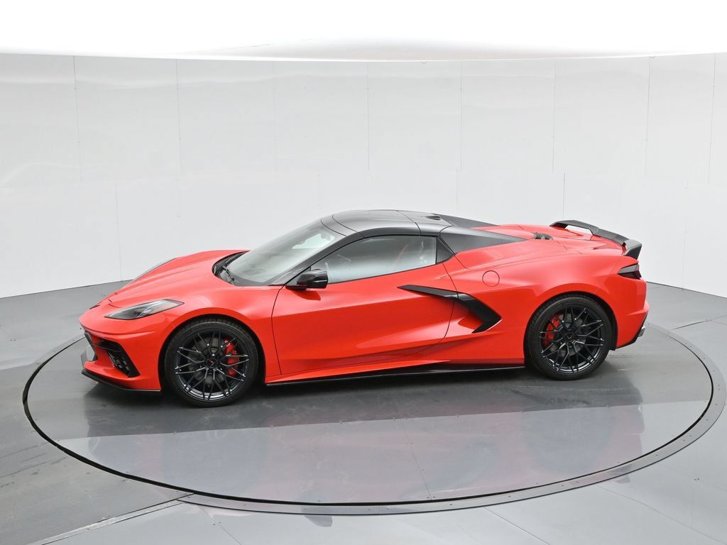 Used 2021 Chevrolet Corvette Stingray Premium Conv w/ Z51 Performance Package RWD image 46