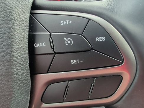 Used 2019 Jeep Cherokee Limited AWD/4WD image 28