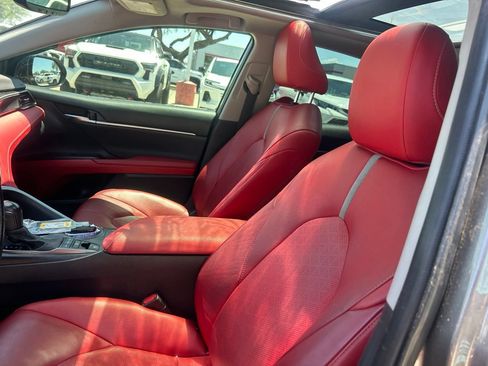 Used 2021 Toyota Camry XSE w/ Carpet Mat Package (TMS) FWD image 7