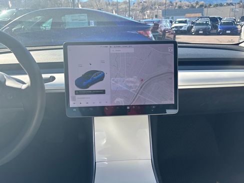 Used 2020 Tesla Model 3 Standard Range Plus image 29