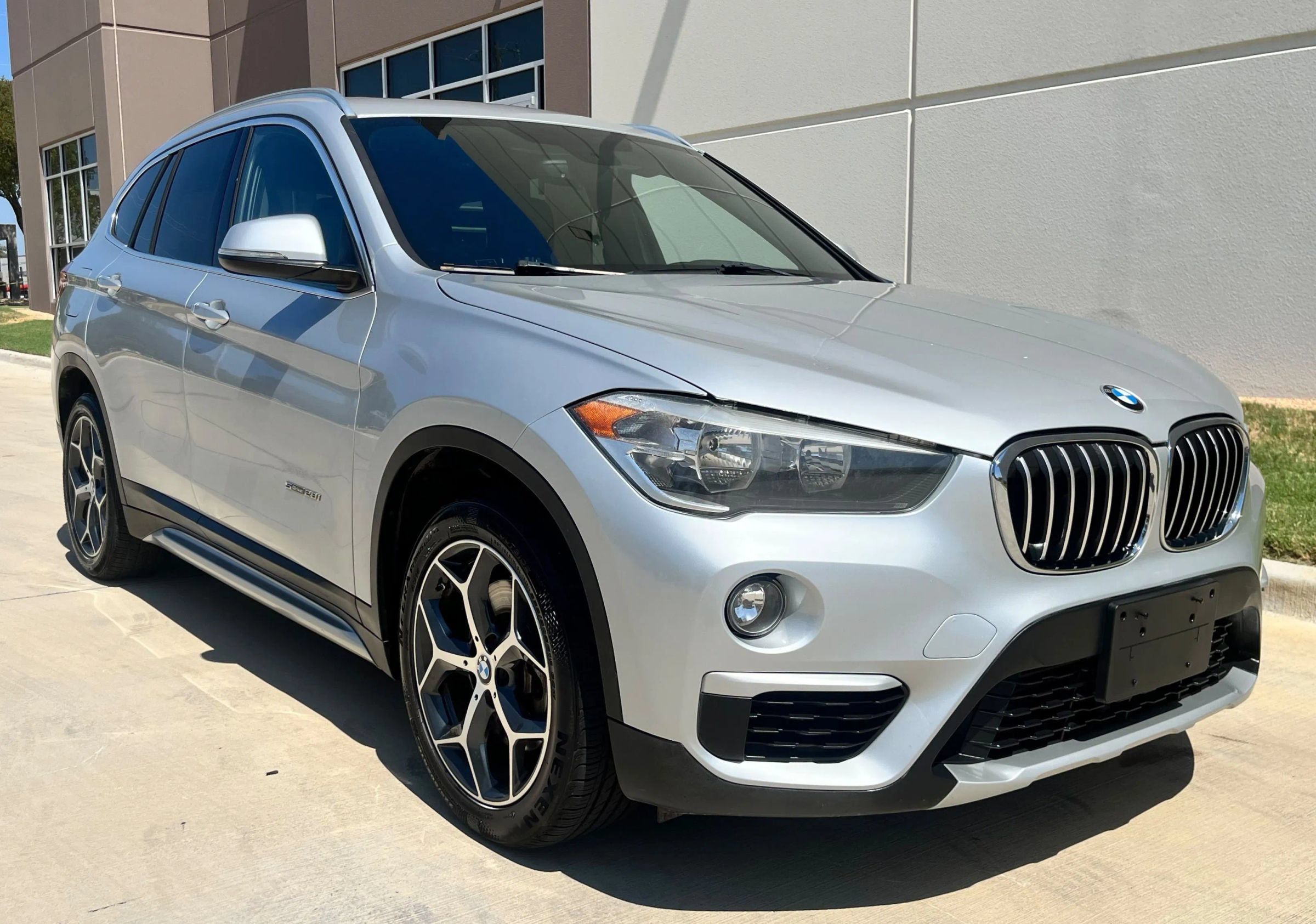 Used 2018 BMW X1 sDrive28i FWD image 4