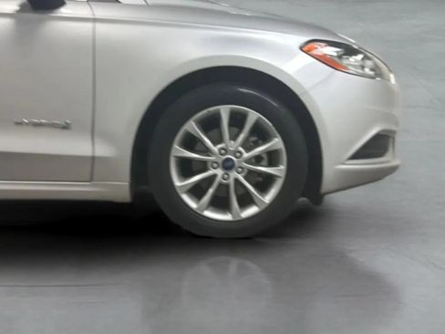 Used 2017 Ford Fusion S FWD image 25
