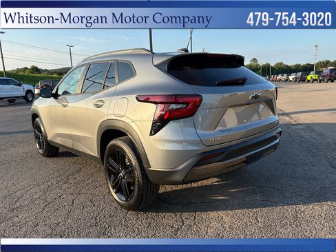 Used 2026 Chevrolet Trax ACTIV FWD image 7