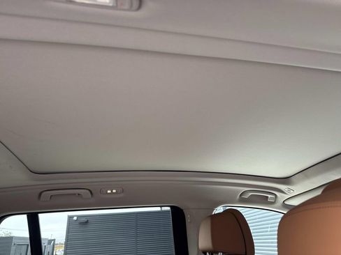 Used 2023 BMW X7 xDrive40i w/ Premium Package image 15