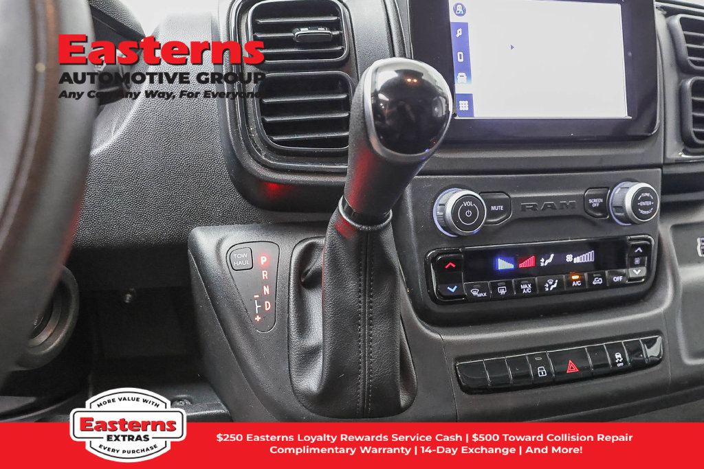 Used 2025 RAM ProMaster 2500 w/ Convenience Group FWD image 13