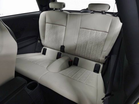 Used 2025 MINI Cooper S image 33